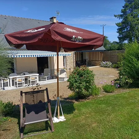 Semesterbostad La Rezendine Saint-Georges-de-Reintembault